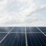 Vers une économie verte : les avantages des énergies renouvelables pour les particuliers