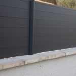 Les critères à considérer pour l'installation de clôtures rigides gris anthracite