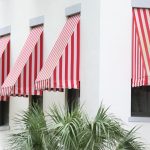 Store vertical ou store banne : que choisir pour votre façade ?